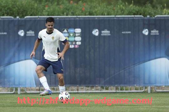 问鼎娱乐官网-世俱杯比赛中的进球速度对比:最快破门纪录诞生在哪一年?