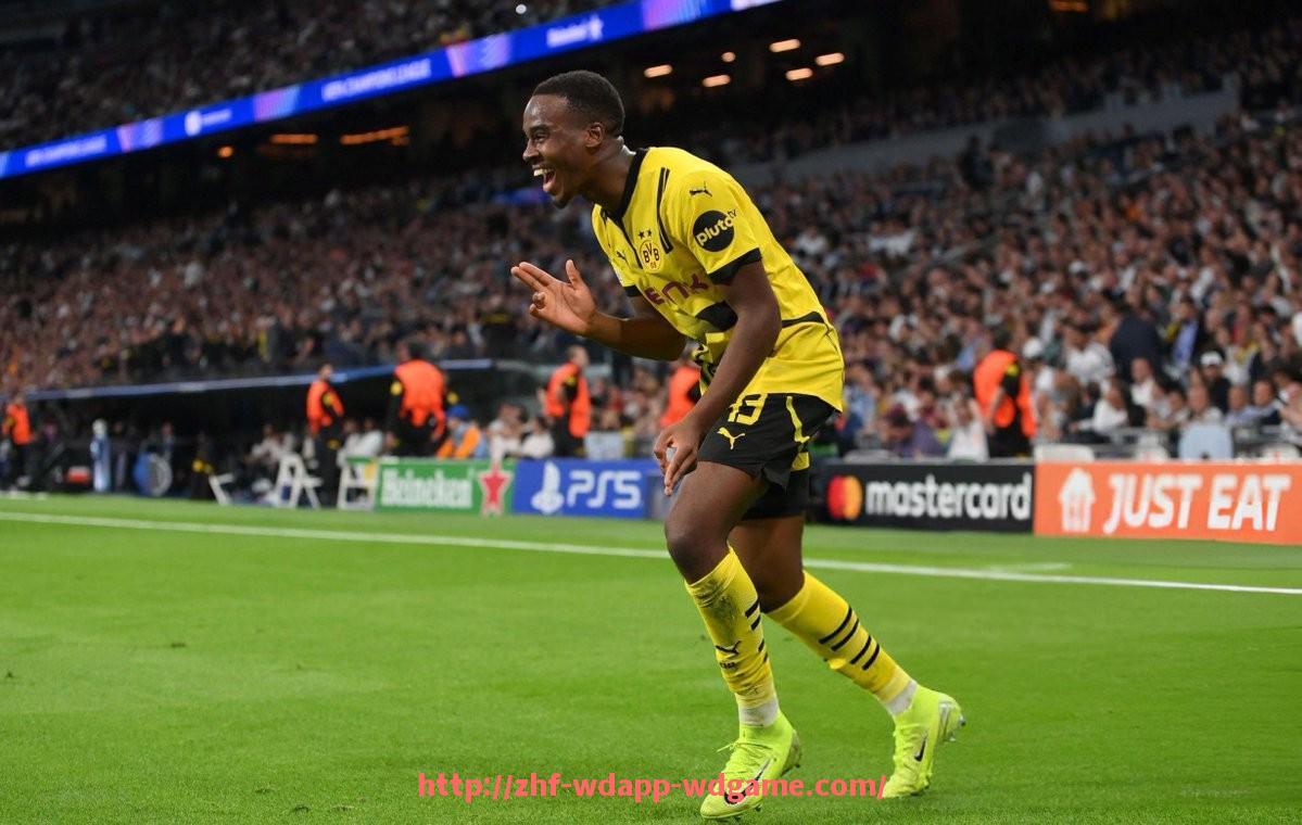 问鼎娱乐官网-NBA、足球与CBA三者跨界联动的直播话题